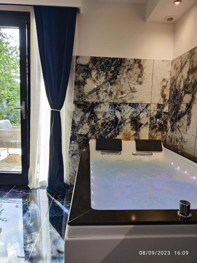 Studio Avec Jaccuzzi Saintry-sur-Seine Екстер'єр фото