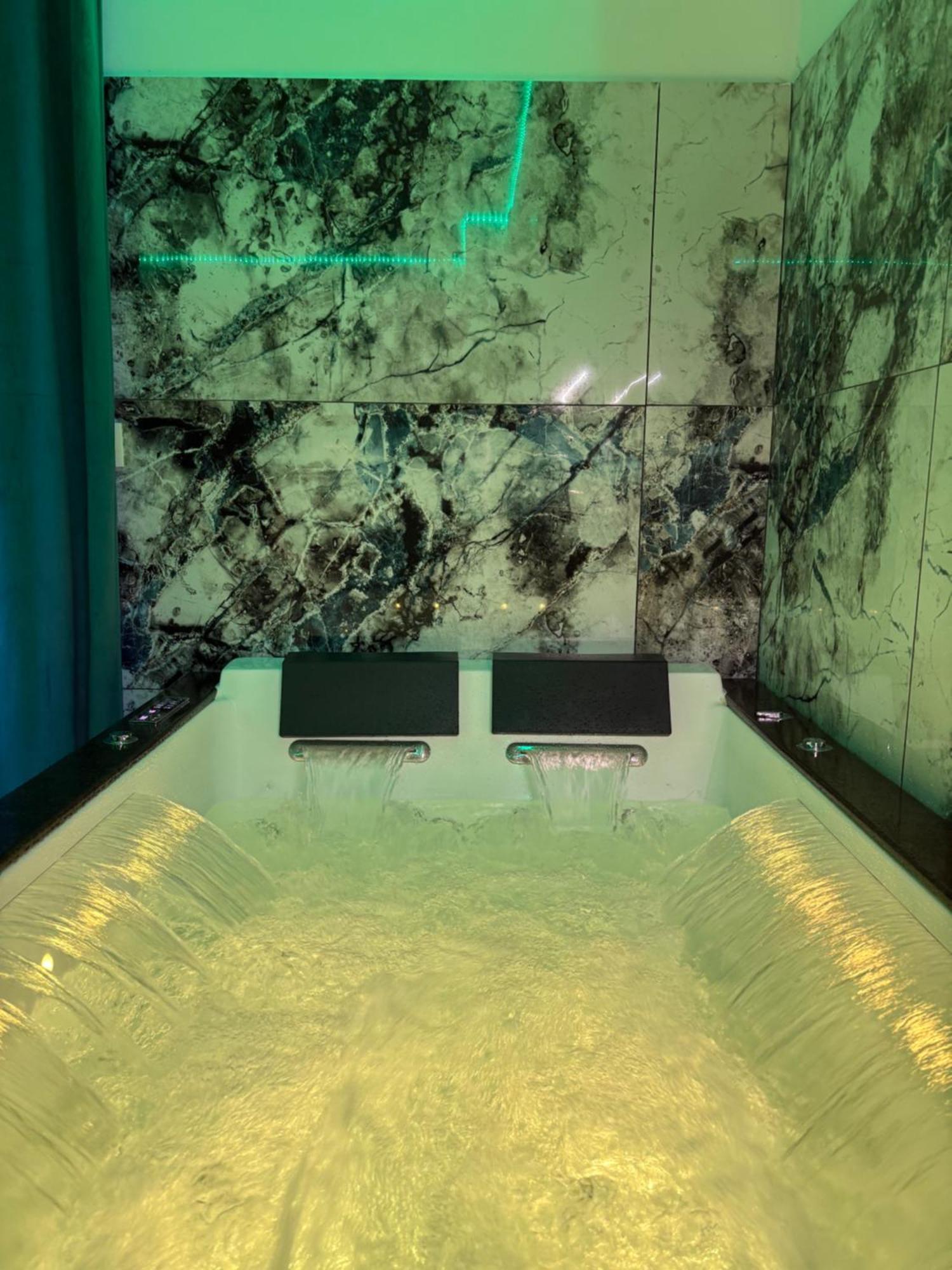 Studio Avec Jaccuzzi Saintry-sur-Seine Екстер'єр фото